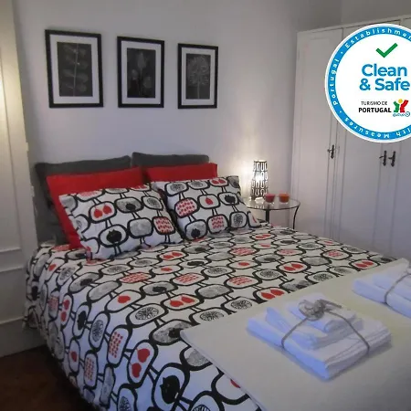 Guest house Alvalade Ii Airport 3*