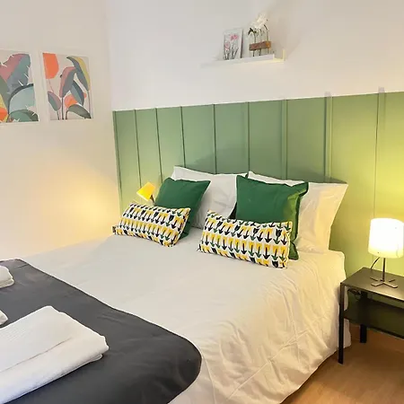 Alvalade Ii Airport Guest house 3*