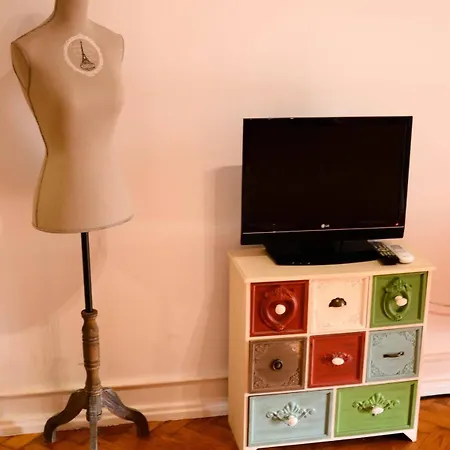 Guest house Alvalade Ii Airport 3*