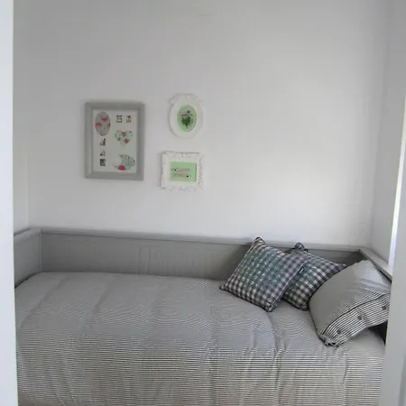 Pensión Alvalade Ii Airport Lisboa