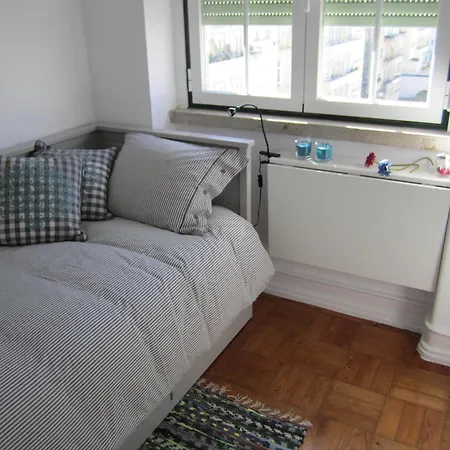 Alvalade Ii Airport Lisboa