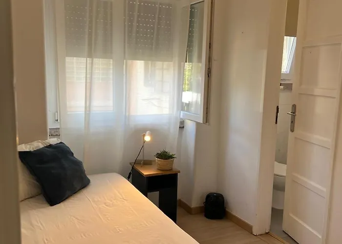 招待所 Alvalade Ii Airport 3*