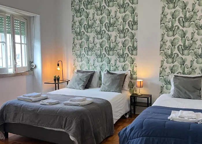 Alvalade Ii Airport 招待所 3*