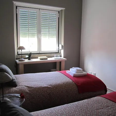 Alvalade Ii Airport Gasthuis Lissabon