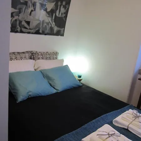 Alvalade Ii Airport Penzion Lisboa