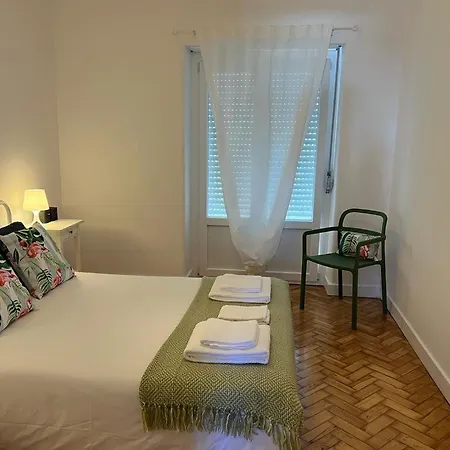 Alvalade Ii Airport Lisboa