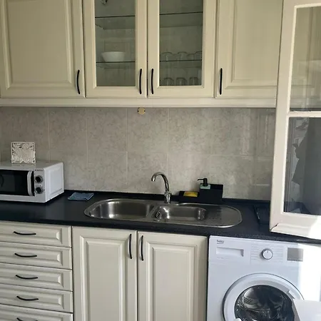 Alvalade Ii Airport Penzion 3*