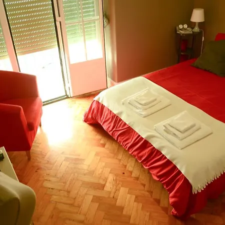Casa de hóspedes Alvalade Ii Airport 3*