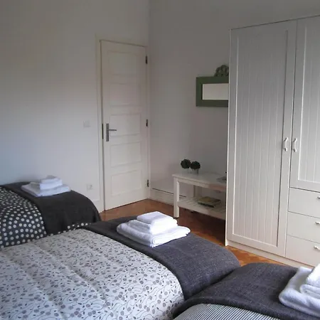 Alvalade Ii Airport Penzion Lisboa