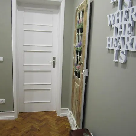 Alvalade Ii Airport 3*